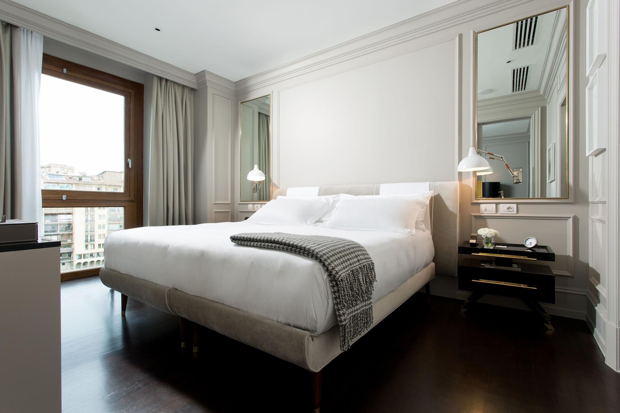 Portrait Firenze - Lungarno Collection Hotel Exterior photo