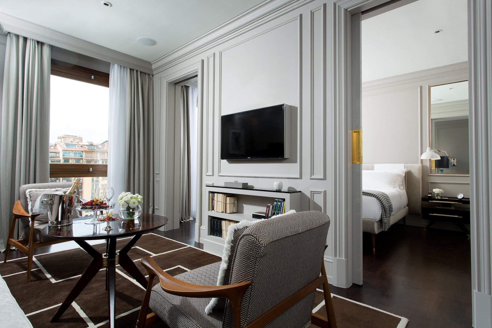 Portrait Firenze - Lungarno Collection Hotel Exterior photo