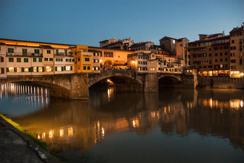 Portrait Firenze - Lungarno Collection Hotel Exterior photo